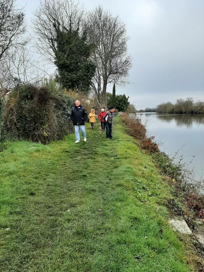 Balade du 15 12 port d envaux 8