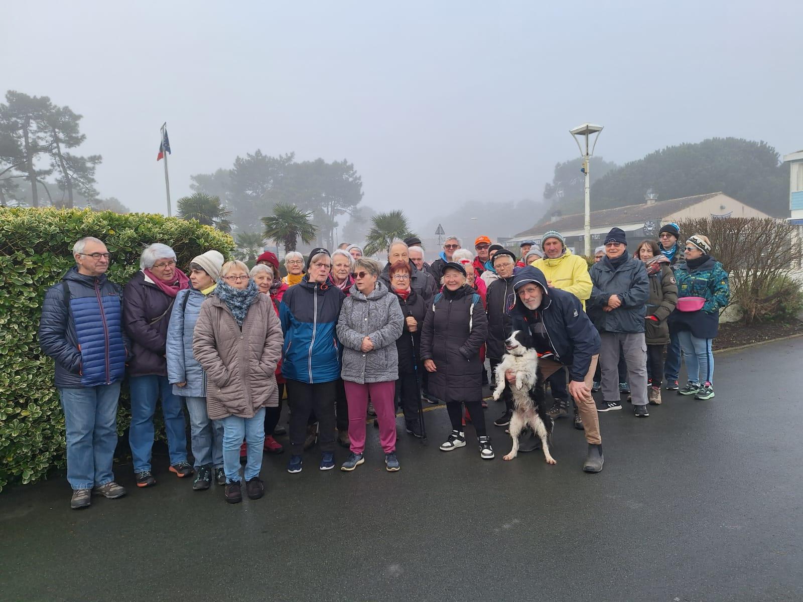 Le départ de la  balade du 13 mars dans le brouillard wa0003