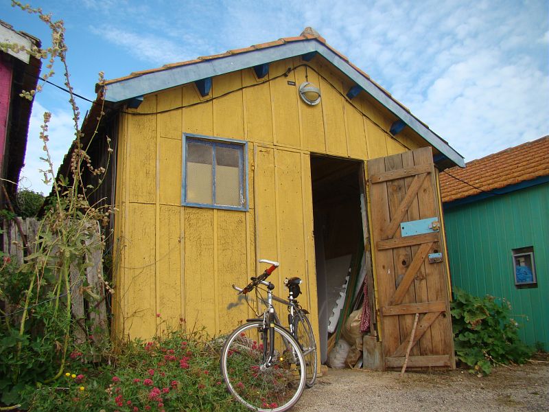 Le chateau d oleron cabanes ostreicoles cmt17 e coeffe